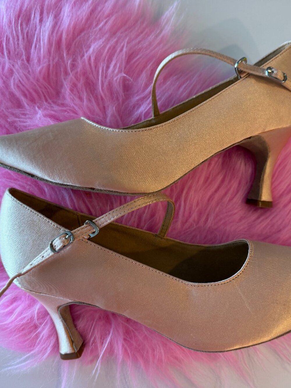Santha Ligne Danse F.R. Duval Pink Satin Dance Mary Jane Heels Ballroom 8.5